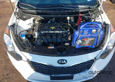 2016 Kia Forte Lx z USA, uszkodzony, nr VIN KNAFX4A67G5446513